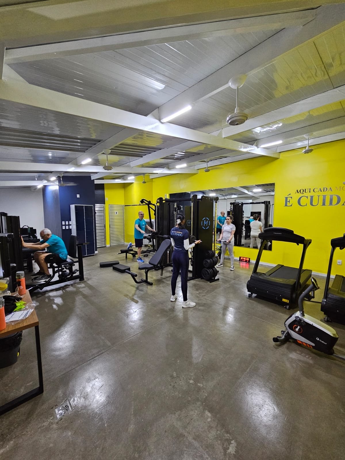 Sala de musculação terapêutica da Ímpeto